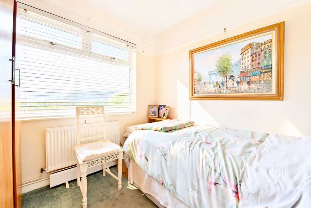 Bedroom- click for photo gallery